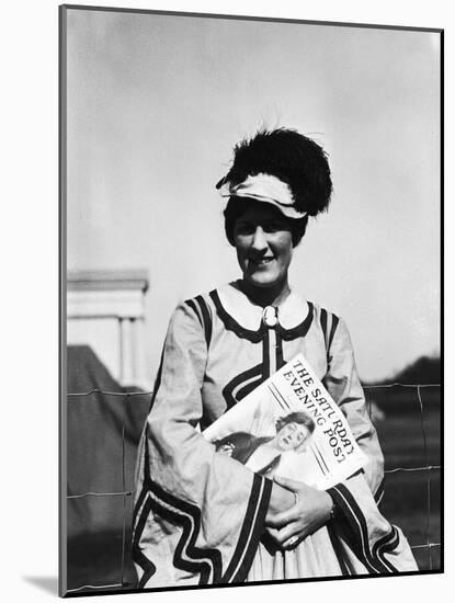 Pageant Participants-null-Mounted Photographic Print