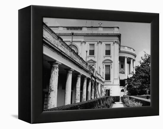 Painters Repainting the White House-null-Framed Premier Image Canvas