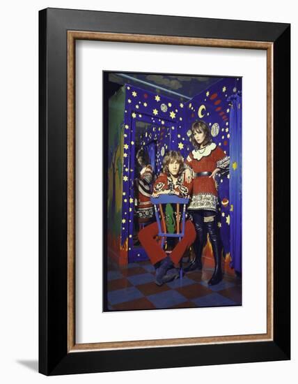 Pair of Long Haired Londoners in a Psychedelic Corner of the Beatles' Apple Boutique-Bill Ray-Framed Photographic Print