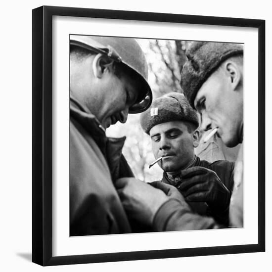 Pair of Russian Soldiers Exchanging Insignia with an American Army Captain-John Florea-Framed Photographic Print