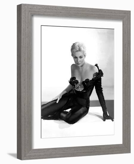 PAL JOEY, 1957 directed by GEORGE SIDNEY Kim Novak (b/w photo)-null-Framed Photo