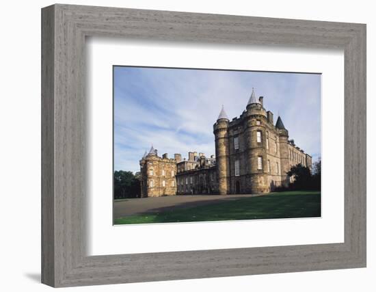 Palace of Holyroodhouse, Edinburgh, Lothian, Scotland-Walter Bibikow-Framed Photographic Print