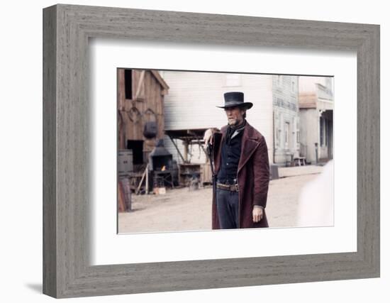 PALE RIDER directed by ClintEastwood, 1985 (photo)-null-Framed Photo