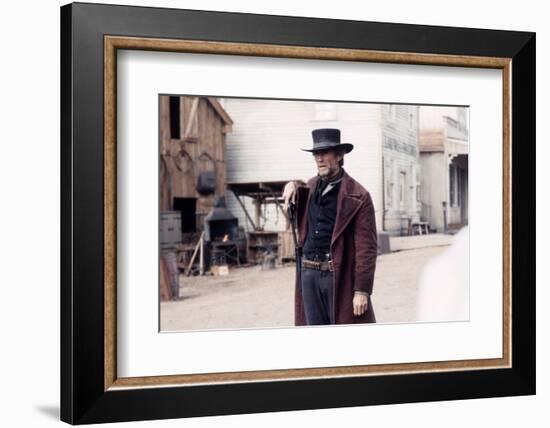 PALE RIDER directed by ClintEastwood, 1985 (photo)-null-Framed Photo