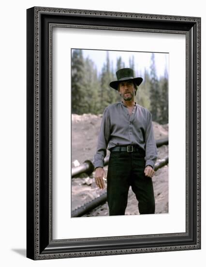 PALE RIDER directed by ClintEastwood, 1985 (photo)-null-Framed Photo