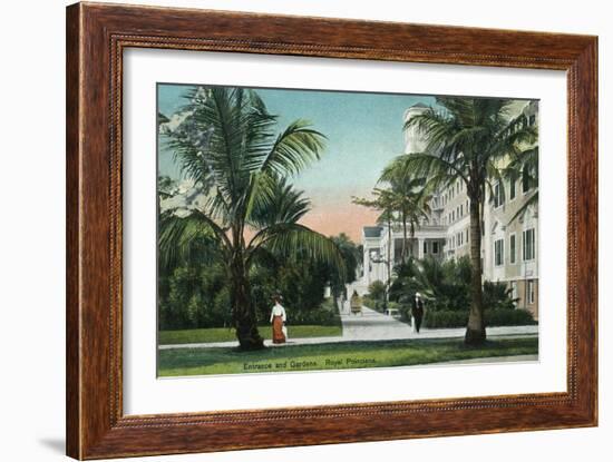 Palm Beach, Florida - Royal Poinciana Entrance and Grounds View-Lantern Press-Framed Art Print