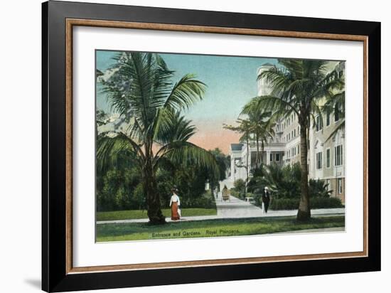 Palm Beach, Florida - Royal Poinciana Entrance and Grounds View-Lantern Press-Framed Art Print