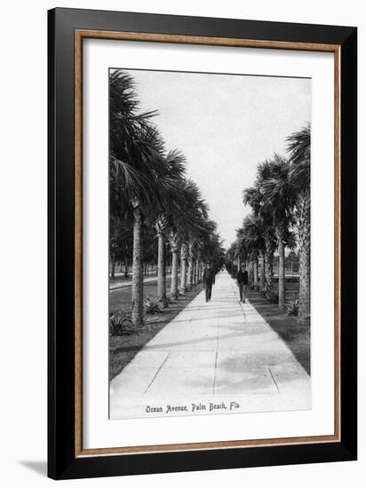 Palm Beach, Florida - Walking Down Ocean Avenue-Lantern Press-Framed Art Print