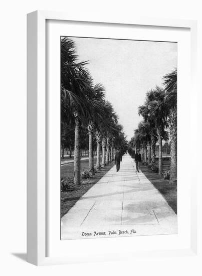 Palm Beach, Florida - Walking Down Ocean Avenue-Lantern Press-Framed Art Print