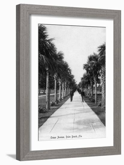 Palm Beach, Florida - Walking Down Ocean Avenue-Lantern Press-Framed Premium Giclee Print