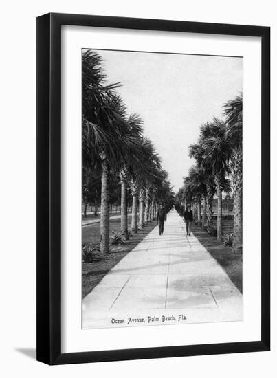 Palm Beach, Florida - Walking Down Ocean Avenue-Lantern Press-Framed Premium Giclee Print