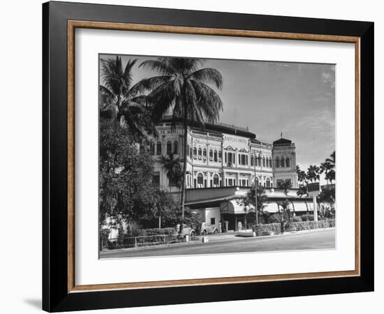 Palm Trees Surrounding the Raffles Hotel-Carl Mydans-Framed Photographic Print