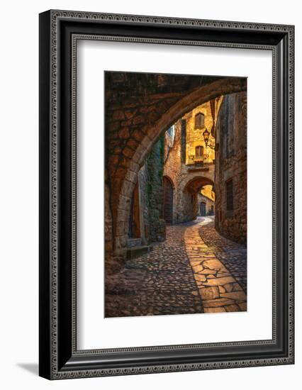 Pals-Lars Van de Goor-Framed Photographic Print