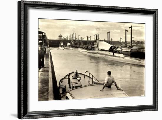 Panama Kanal, Gatun Locks, Deutsche U Boote-null-Framed Giclee Print