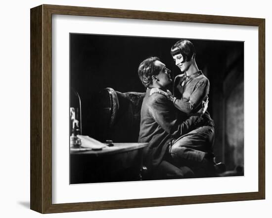 Pandora's Box, (aka Die Buchse Der Pandora, aka Lulu), Gustav Diessl, Louise Brooks, 1929-null-Framed Photo