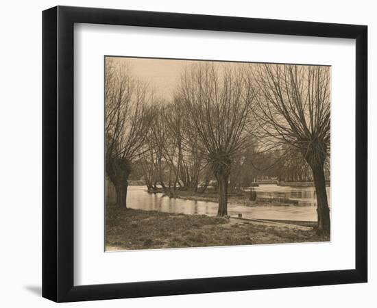 'Pangbourne Weir', 1902-Unknown-Framed Photographic Print