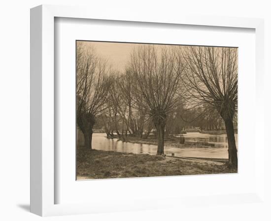 'Pangbourne Weir', 1902-Unknown-Framed Photographic Print