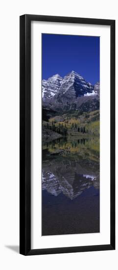 Panoramic View of Autumn Colors of Aspens Reflecting in Lake under Maroon Bells-null-Framed Photographic Print
