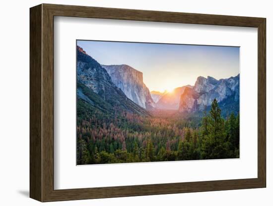 Panoramic View of Famous Yosemite Valley-lbryan-Framed Photographic Print