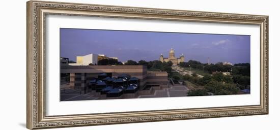 Panoramic View of Iowa State Capitol in Des Moines Iowa at Dusk-null-Framed Photographic Print