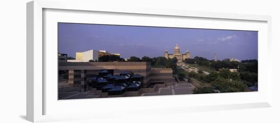 Panoramic View of Iowa State Capitol in Des Moines Iowa at Dusk-null-Framed Photographic Print