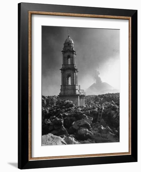 Paracutin Volcano Erupting-Frank Scherschel-Framed Photographic Print