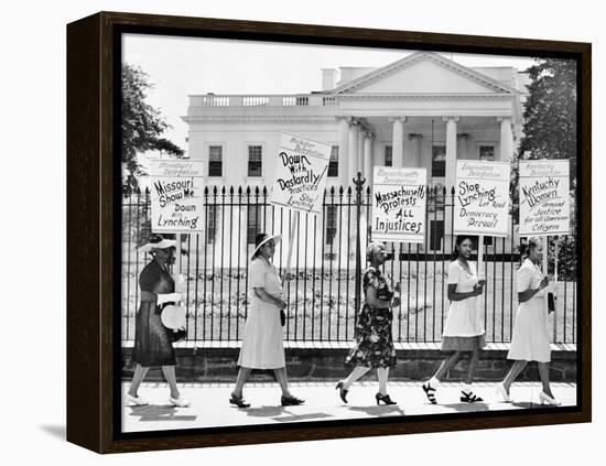 Parade Past the White House-null-Framed Premier Image Canvas