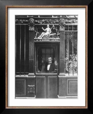 Paris, 1900 - Restaurant, rue des Blancs Manteaux' Art Print - Eugene Atget  | Art.com