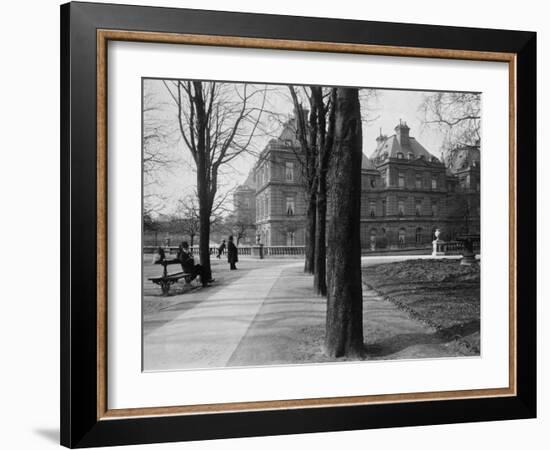 Paris, 1902-1903 - Luxembourg Gardens-Eugene Atget-Framed Art Print