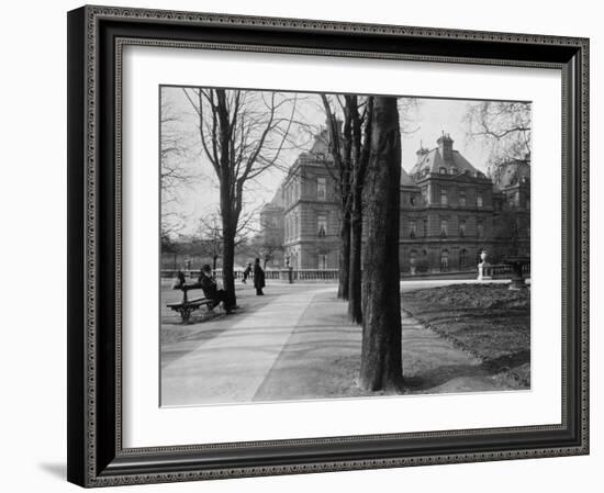 Paris, 1902-1903 - Luxembourg Gardens-Eugene Atget-Framed Art Print