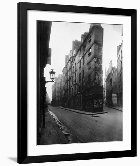 Paris, 1908 - Vieille Cour, 22 rue Quincampoix - Old Courtyard, 22 rue Quincampoix-Eugene Atget-Framed Art Print