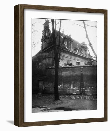 Paris, 1923 - Old Convent, avenue d l'Observatoire-Eugene Atget-Framed Art Print