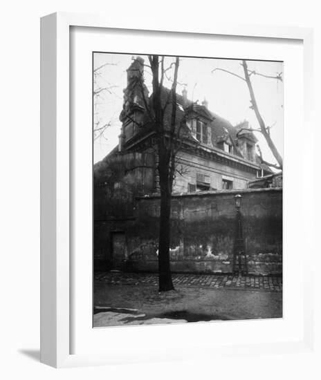 Paris, 1923 - Old Convent, avenue d l'Observatoire-Eugene Atget-Framed Art Print