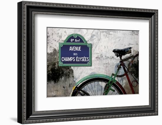 Paris au champs-Sven Pfrommer-Framed Art Print