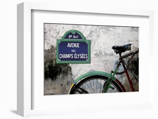 Paris au champs-Sven Pfrommer-Framed Art Print