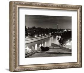Paris, Cats at Night-Robert Doisneau-Framed Art Print