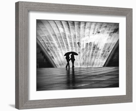 Paris La Pluie-Nina Papiorek-Framed Photographic Print