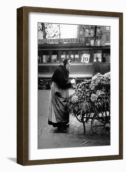 Paris, Saleswoman of Violets-Brothers Seeberger-Framed Photographic Print