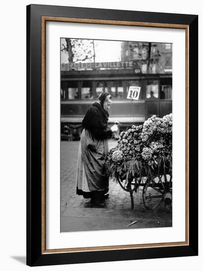 Paris, Saleswoman of Violets-Brothers Seeberger-Framed Photographic Print