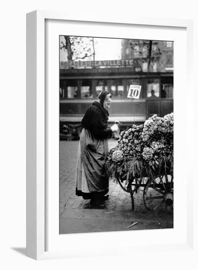 Paris, Saleswoman of Violets-Brothers Seeberger-Framed Photographic Print