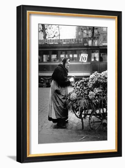 Paris, Saleswoman of Violets-Brothers Seeberger-Framed Photographic Print