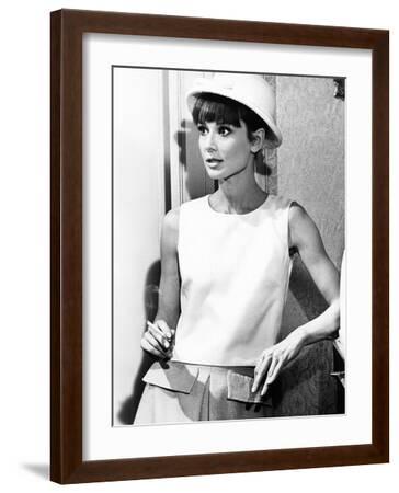 paris-when-it-sizzles-audrey-