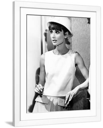 paris-when-it-sizzles-audrey-