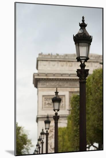 Parisian Lightposts I-Erin Berzel-Mounted Photographic Print