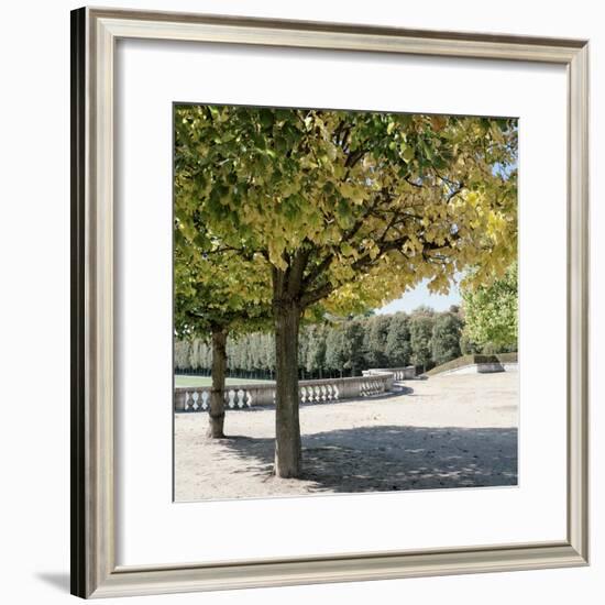 Parisian Stroll III-Emily Navas-Framed Photographic Print