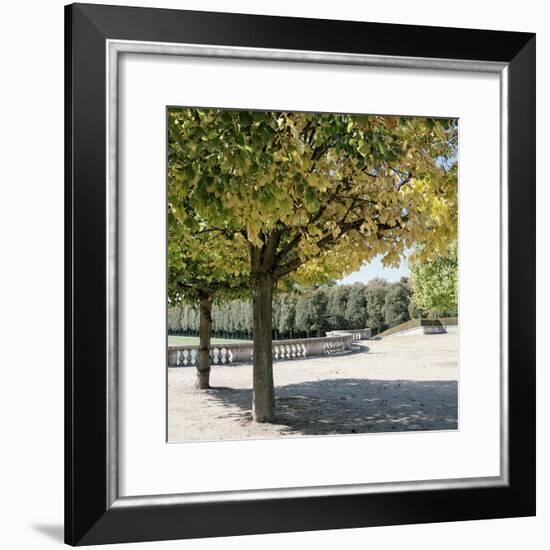 Parisian Stroll III-Emily Navas-Framed Photographic Print