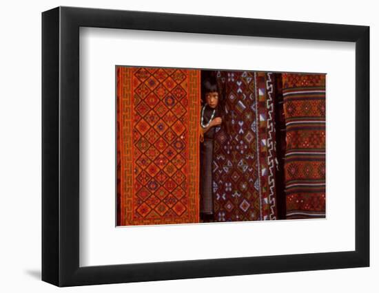 Parmi les Precieux Tissages-Olivier Föllmi-Framed Art Print