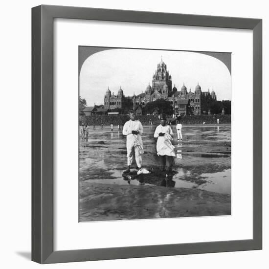 Parsis Worshipping the New Moon, Bombay, India, 1903-Underwood & Underwood-Framed Giclee Print