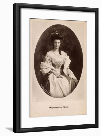 Passepartout Kronprinzessin Cecilie, Kleid, Npg 4652-null-Framed Giclee Print
