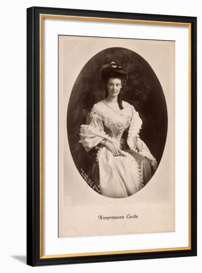 Passepartout Kronprinzessin Cecilie, Kleid, Npg 4652-null-Framed Giclee Print